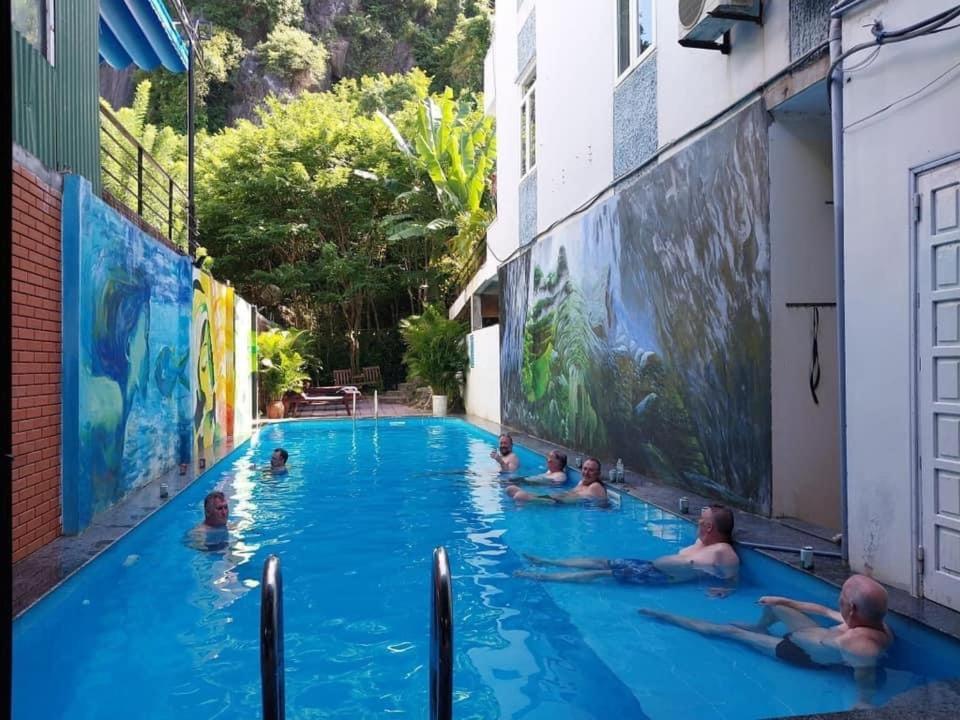 Thien Thanh Hotel Phong Nha Bagian luar foto