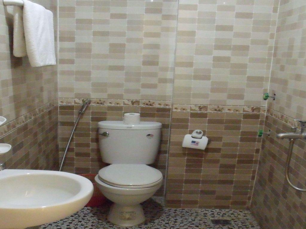 Thien Thanh Hotel Phong Nha Bagian luar foto